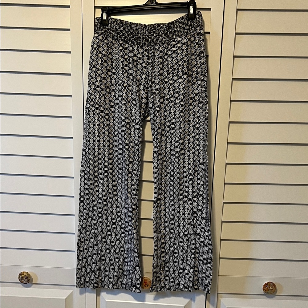 Roxy Navy and White Patterned Pants